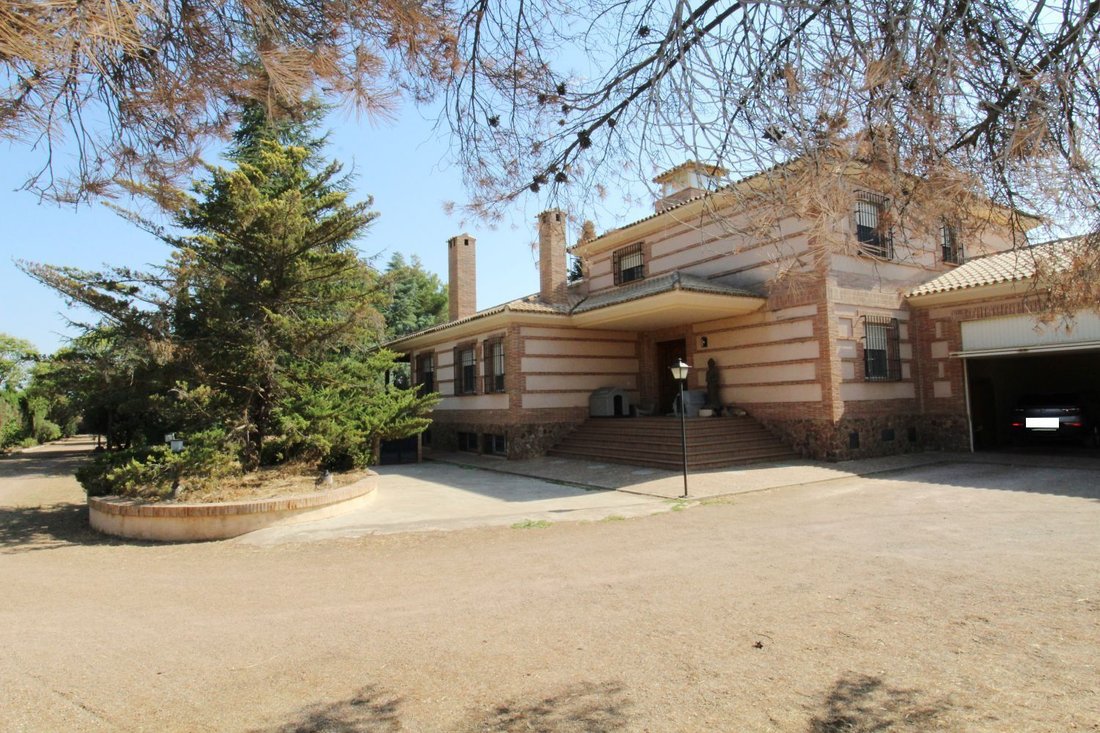 Chalet in Ciudad Real, Castile-La Mancha, Spain 2 - 15969985