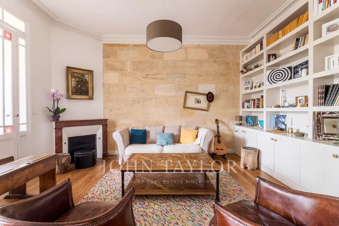 Apartment in Hôtel de Ville-Quinconce-Saint Seurin-Fondaudège, Bordeaux, France 3 - 15967035