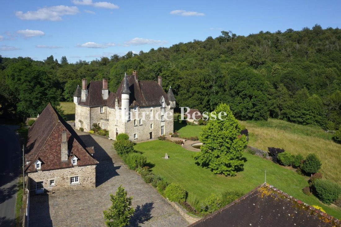 Le Rêve de la Vallée: A Timeless Château Between Two Rivers