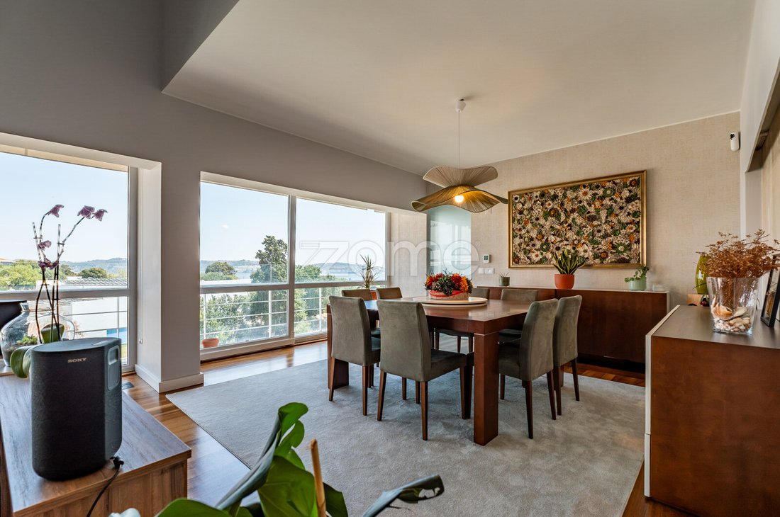 Apartment in Alges, Lisbon, Portugal 3 - 15967711