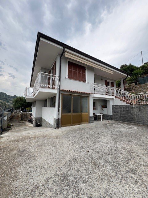 Villa in San Biagio della Cima, Liguria, Italy 1 - 15942417