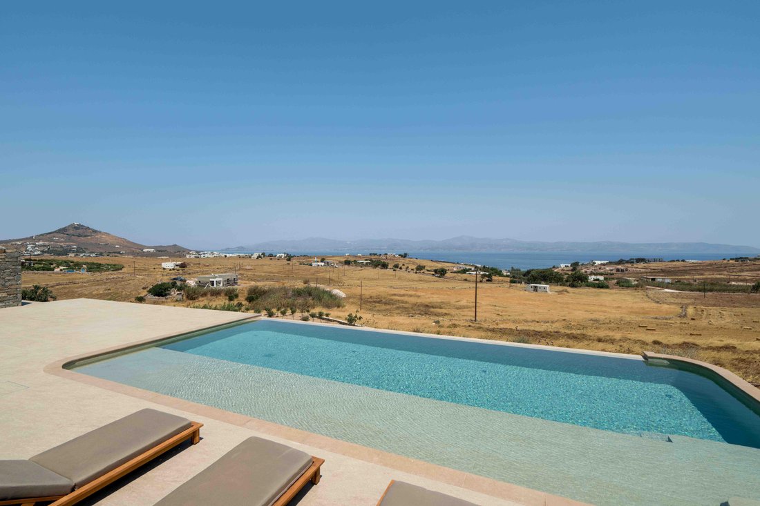 Villa in Paros, Aegean, Greece 2 - 15002300