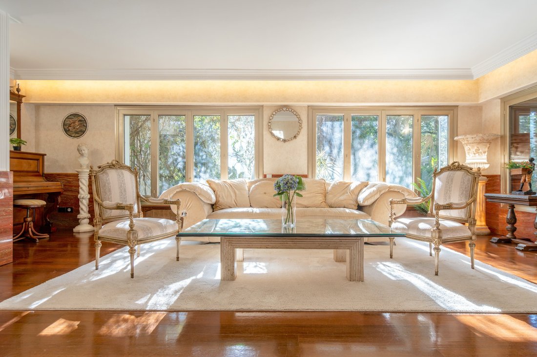 Villa in Las Rozas de Madrid, Comunidad de Madrid, Spain 1 - 15967494
