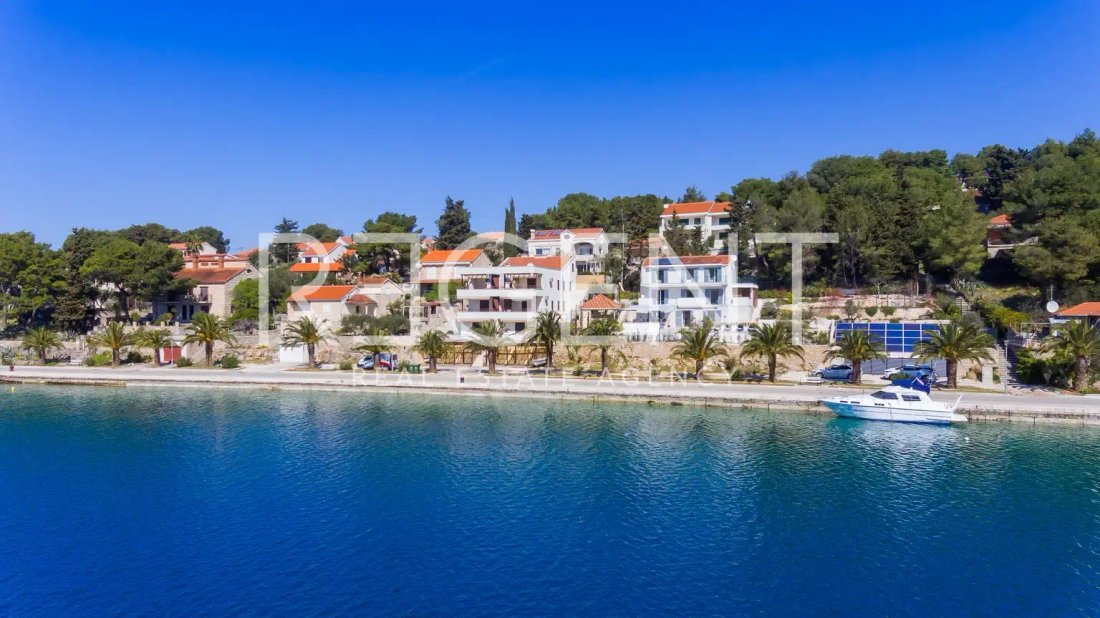House in Milna, Split-Dalmatia County, Croatia 2 - 15970145