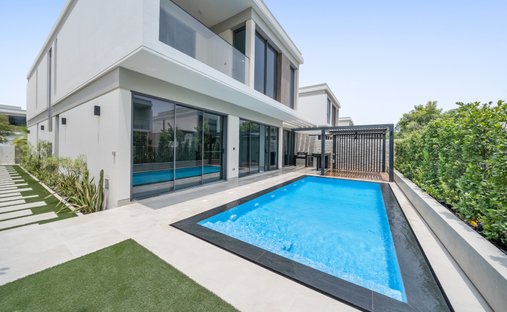 Villa in Dubai, Dubai, United Arab Emirates 1