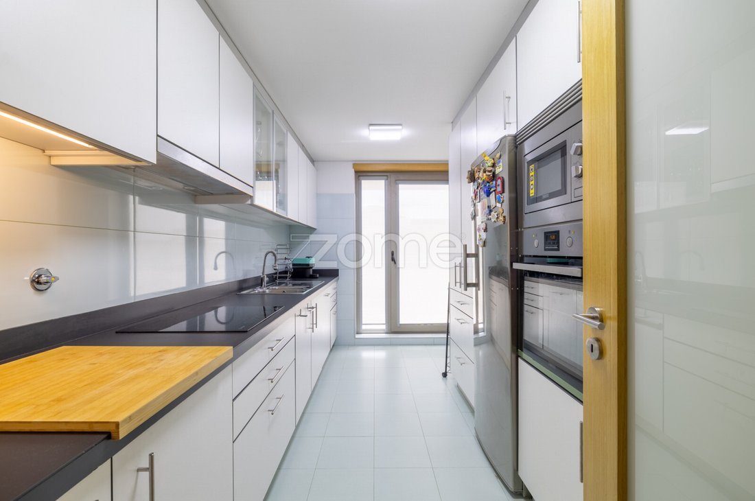 Apartment in Bougado (Sao Martinho e Santiago), Porto District, Portugal 2 - 15968247