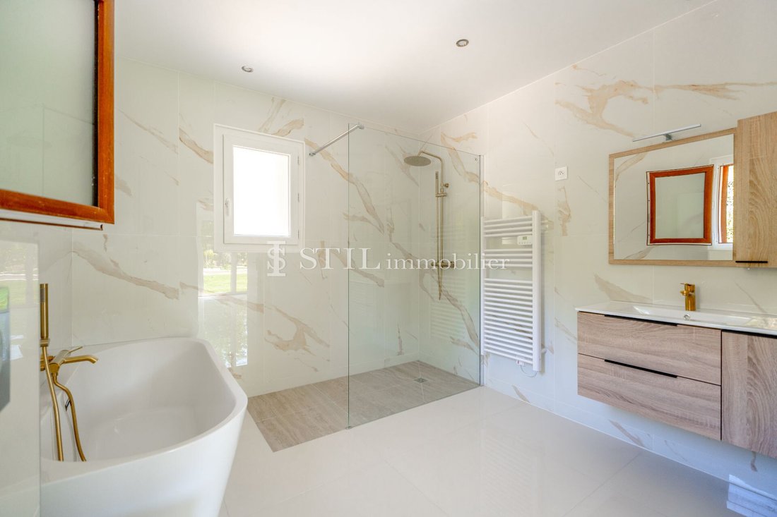 Villa in Le Plan-de-la-Tour, Provence-Alpes-Côte d'Azur, France 5 - 14909356