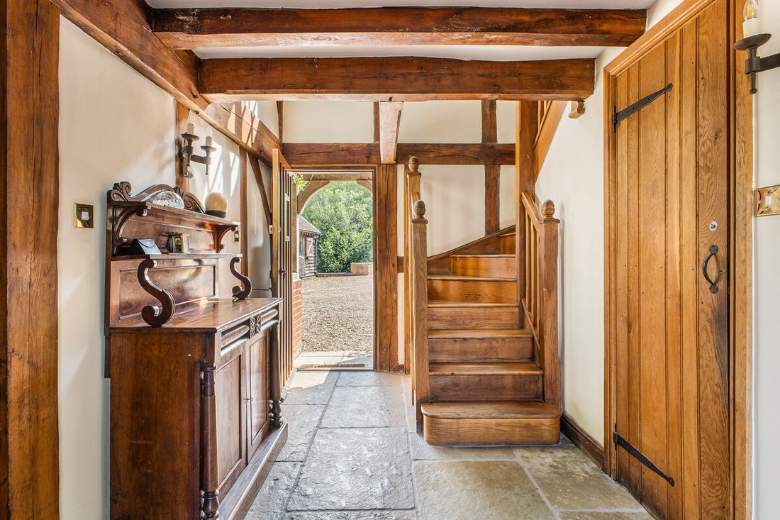 House in Whitmoor, Worplesdon, England 5 - 15967264