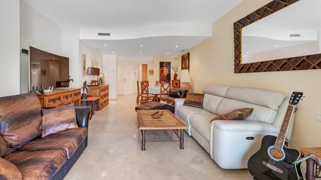 Apartment in Rio Real, Marbella, Andalusia 5 - 15967056