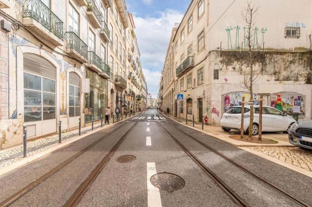Apartment in Misericordia, Lisbon, Portugal 2 - 15969012