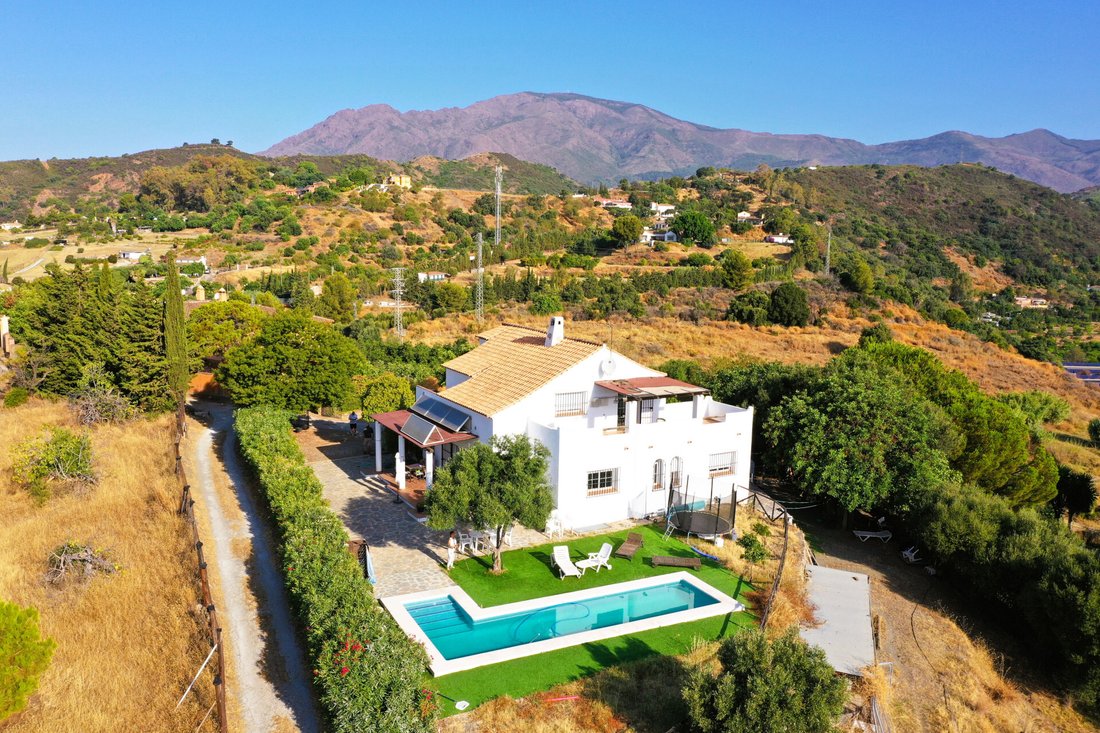 Country House in Estepona, Andalusia, Spain 4 - 15968872