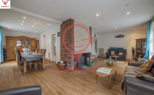 Castle for Sale in Bourges, Centre-Val de Loire, France