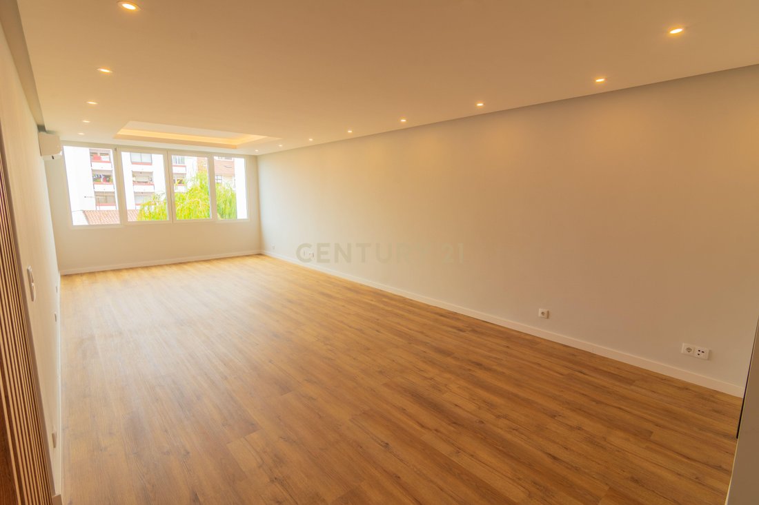 Apartment in Cascais e Estoril, Lisbon, Portugal 4 - 15969014