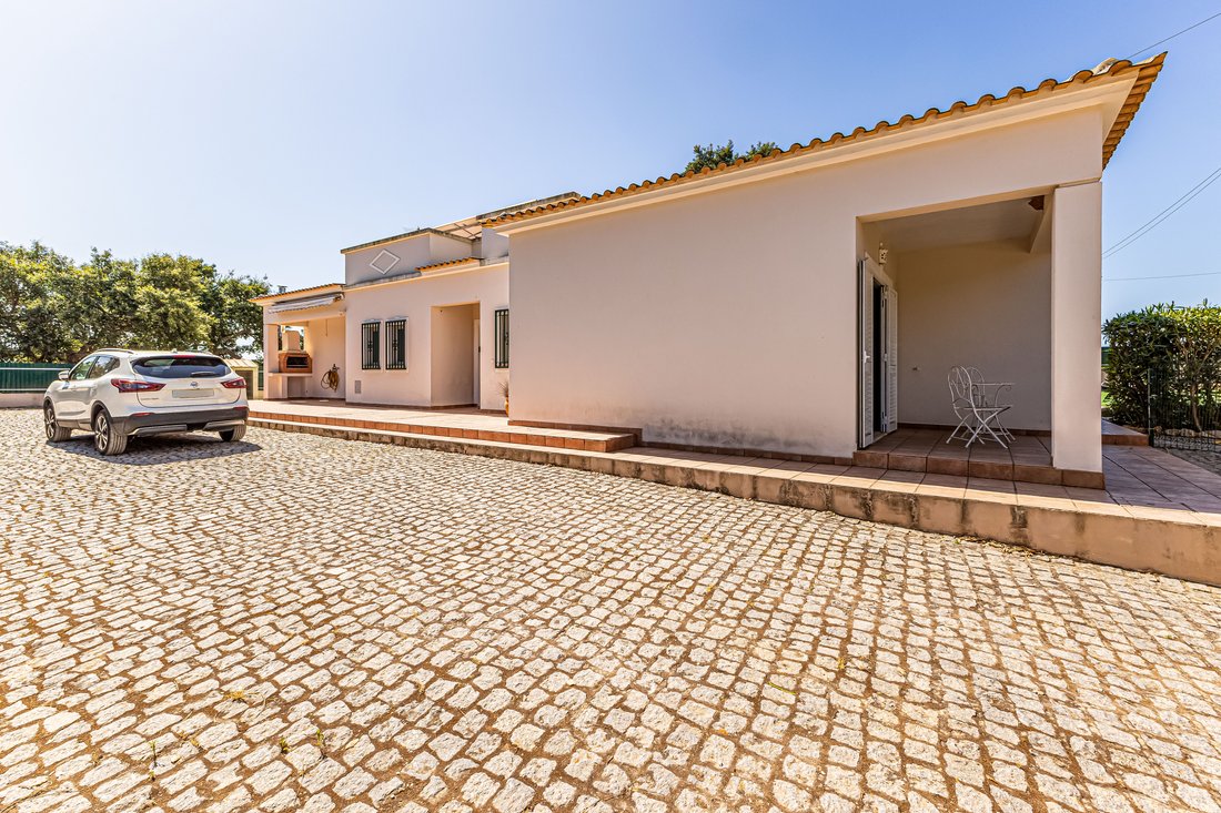 House in Alcantarilha, Algarve, Portugal 1 - 15866223
