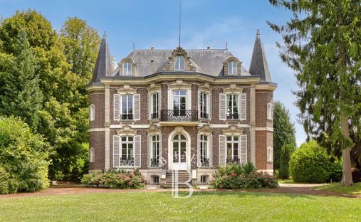 Estate in Le Village, Bihorel, France 1