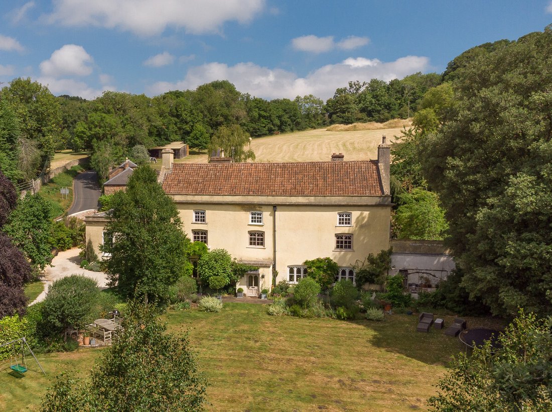 Country House in North Somerset, England 1 - 15967259