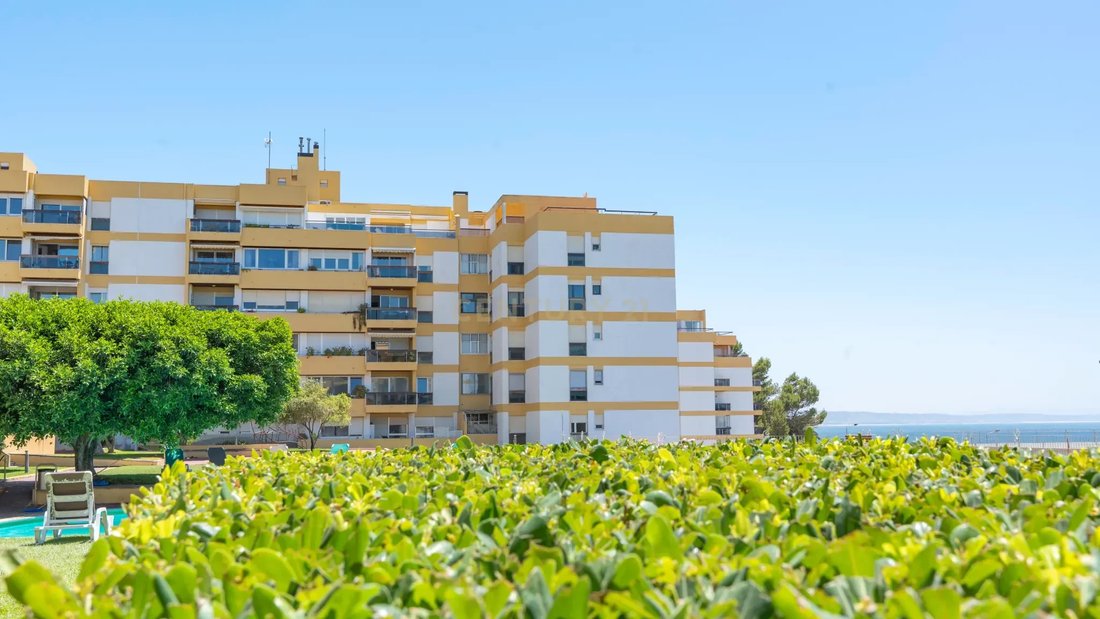 Apartment in Oeiras e Sao Juliao da Barra, Paco de Arcos e Caxias, Lisbon, Portugal 2 - 15969041