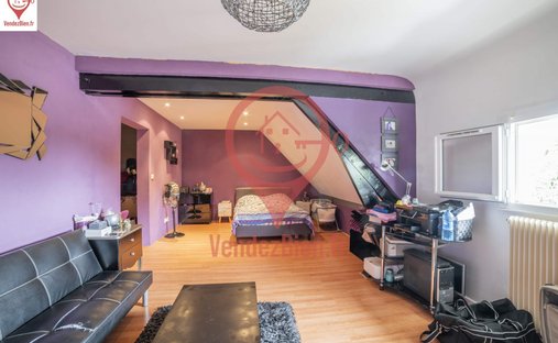 Castle for Sale in Bourges, Centre-Val de Loire, France