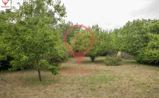 Castle for Sale in Bourges, Centre-Val de Loire, France