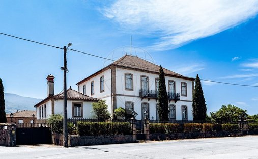 Villa in Pinhancos, Portugal 1