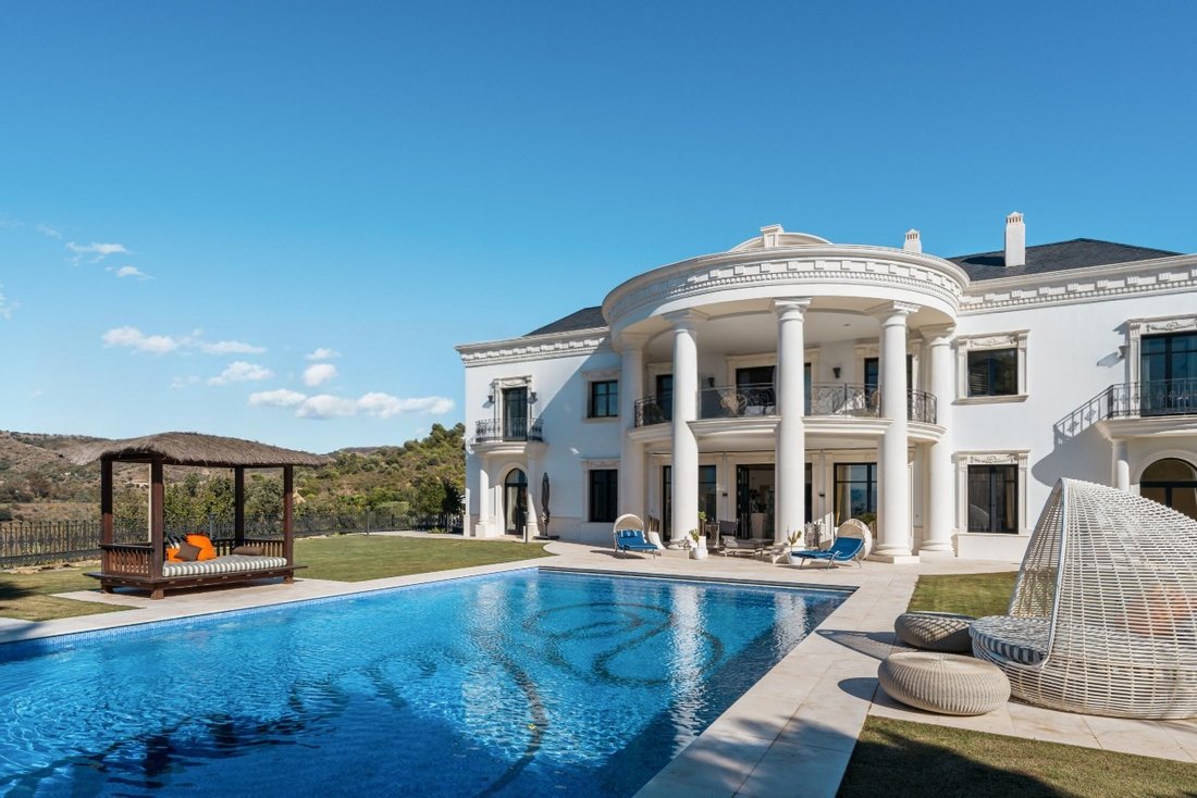 Villa in Marbella, Andalusia, Spain 3 - 15970400