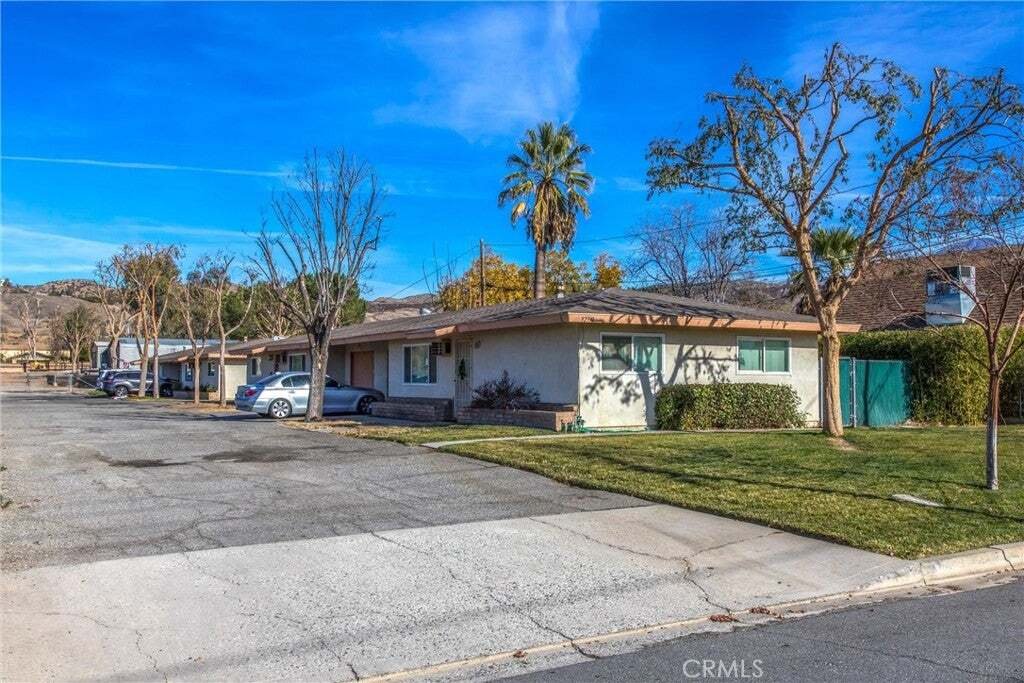 House in Yucaipa, California, United States 1 - 15041224