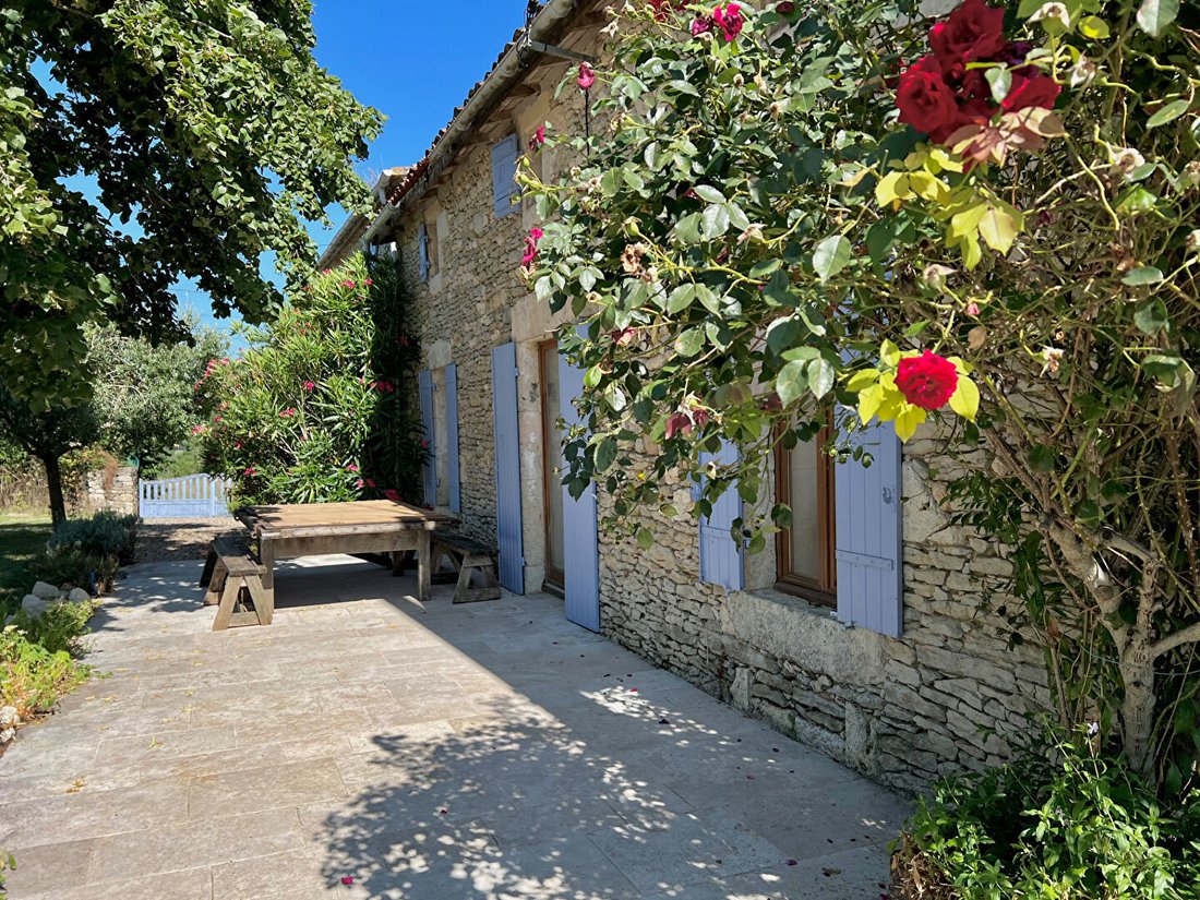 Villa in Duras, Nouvelle-Aquitaine, France 3 - 15972019
