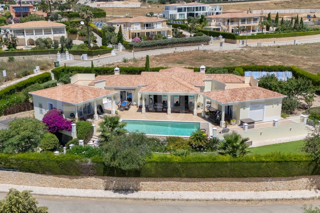 Villa in Praia da Luz, Algarve, Portugal 1 - 15970436