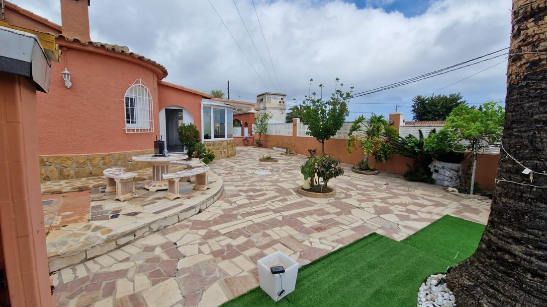 Villa in Calp / Calpe, Valencian Community, Spain 2 - 15971663