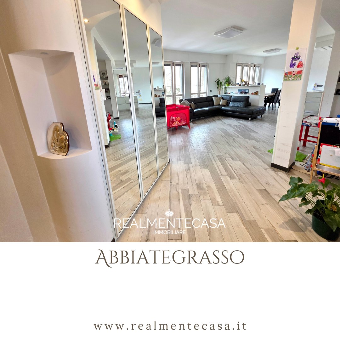 Apartment in Center, Abbiategrasso, Lombardy 3 - 15971994