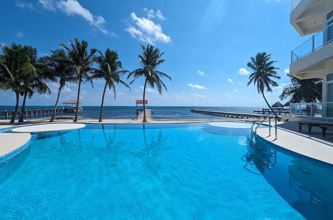 Condo in San Pedro, Belize District, Belize 1 - 15971743