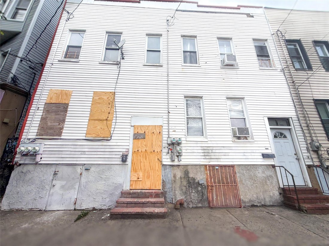 Multi Family Bronx In New York - 1100xxs