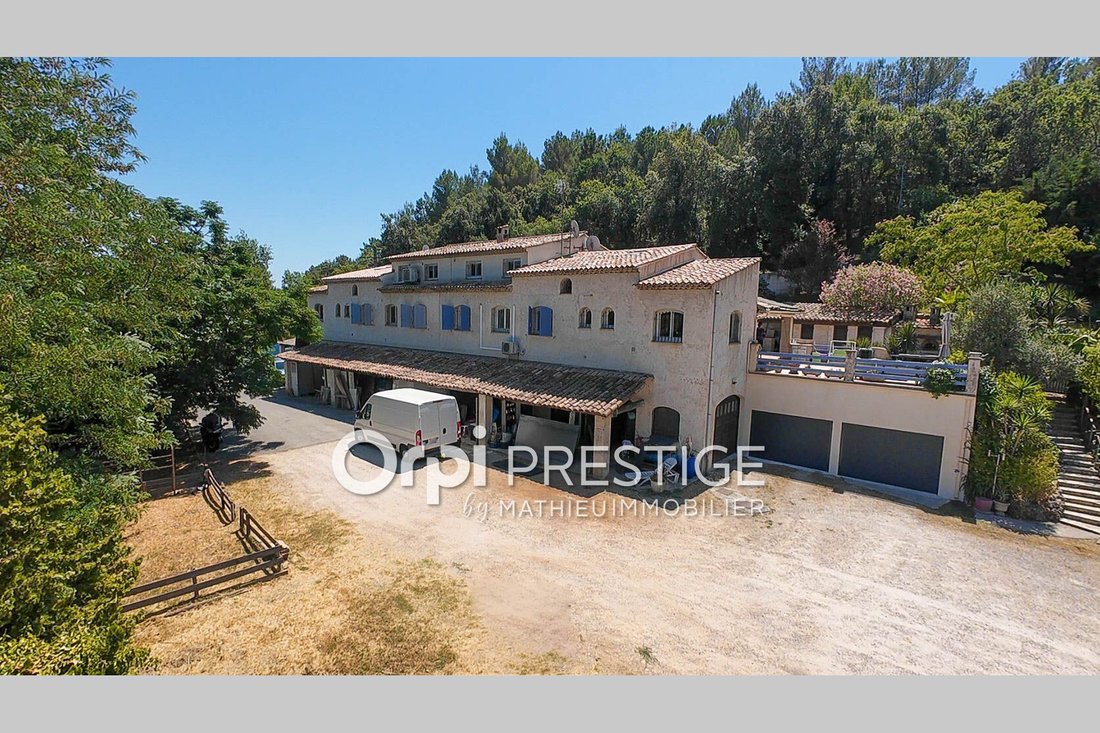 Villa in Vallée Verte-Issarts-Vignasses, Biot, France 3 - 15972487