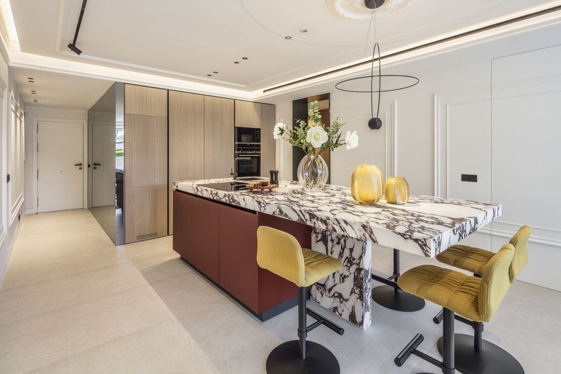 Apartment in Puerto Banus, Marbella, Spain 4 - 15971294