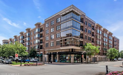 Condo in Guttenberg, New Jersey, United States 1