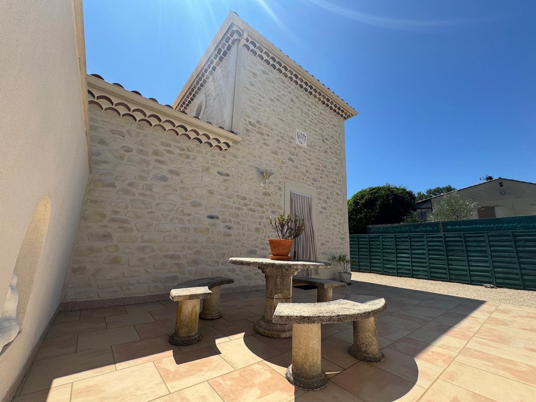 Villa in Sainte-Cécile-les-Vignes, Provence-Alpes-Côte d'Azur, France 4 - 15972040