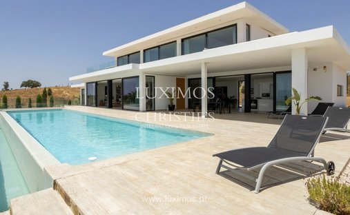 Villa in Vila Nova de Cacela, Algarve, Portugal 1