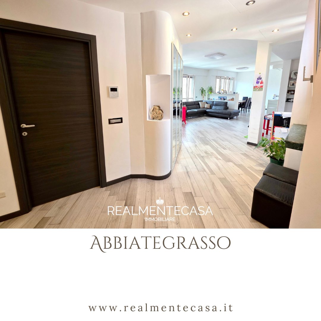 Apartment in Center, Abbiategrasso, Lombardy 2 - 15971994