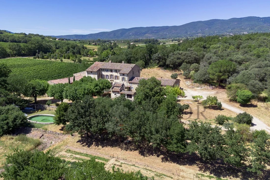 Domaine à Ansouis, Provence-Alpes-Côte d'Azur, France 2 - 15970601