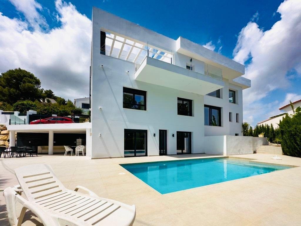 Villa in Calp / Calpe, Valencian Community, Spain 1 - 15971659