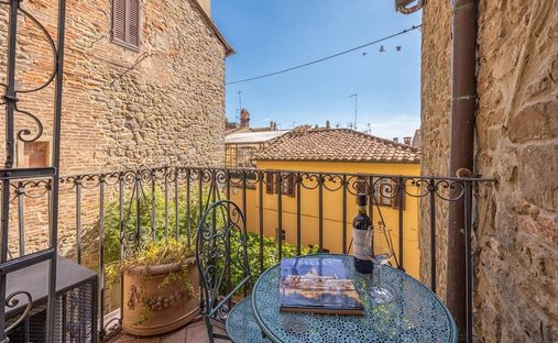Townhouse in Center, Cortona, Tuscany 1
