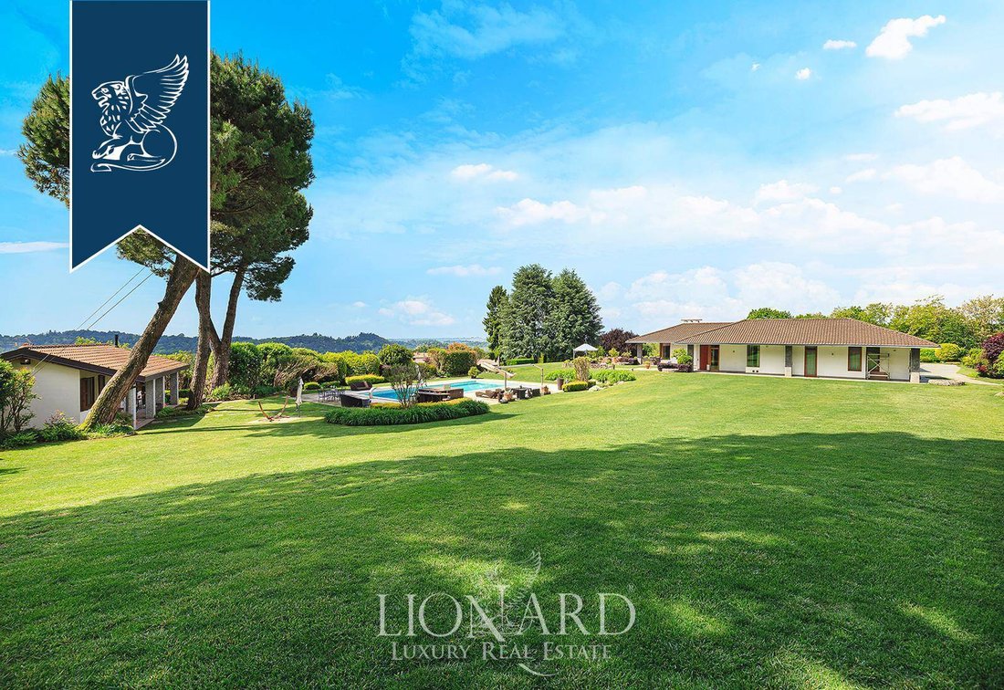 Villa in Montano, Lombardy, Italy 5 - 15972873