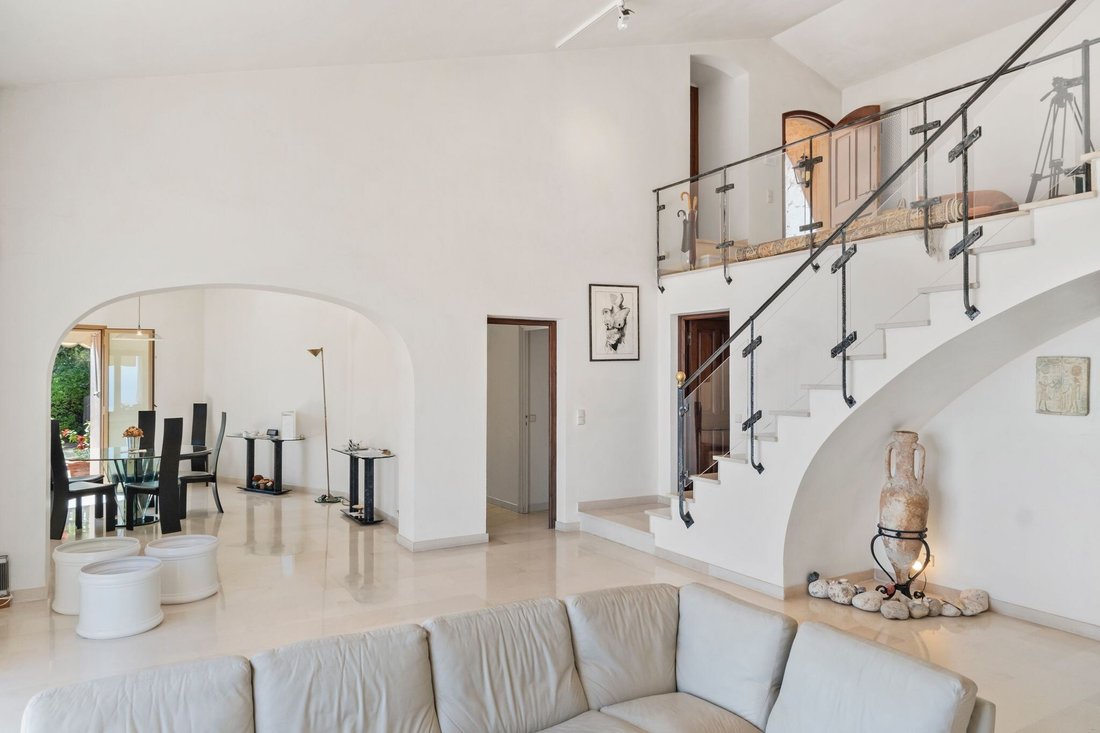 House in Village-Cros de Caste-Coupiere-Mont Gros, Roquebrune-Cap-Martin, France 4 - 15973061