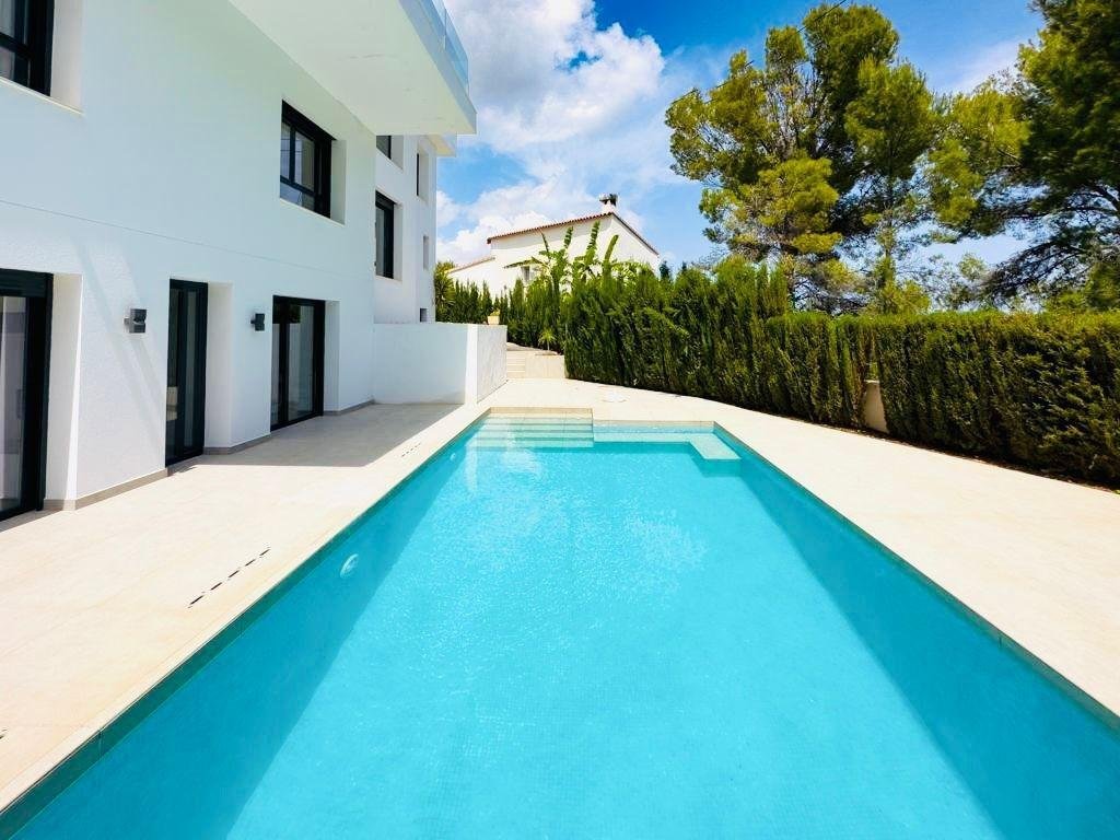 Villa in Calp / Calpe, Valencian Community, Spain 2 - 15971659