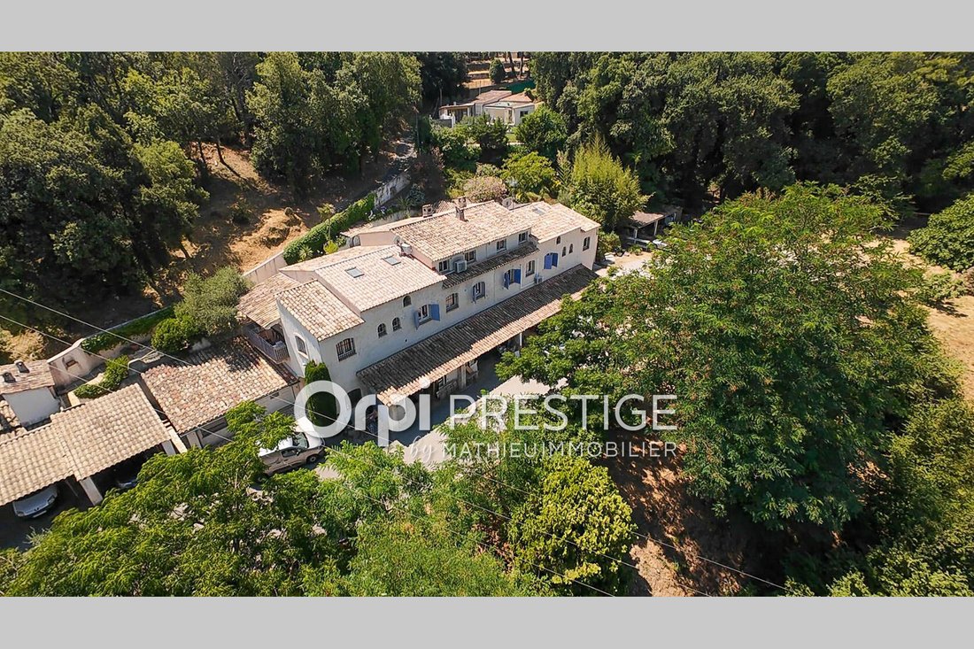 Villa in Vallée Verte-Issarts-Vignasses, Biot, France 2 - 15972487
