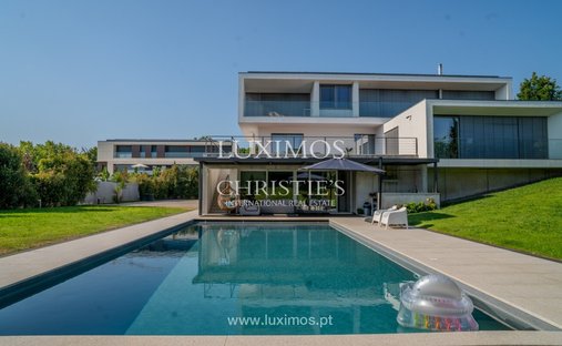 Villa in Custoias, Leca do Balio e Guifoes, Porto District, Portugal 1