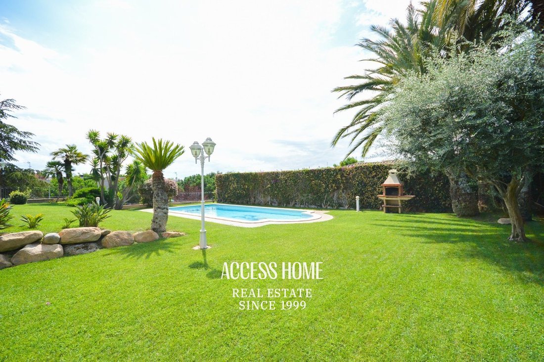House in Vilassar de Dalt, Catalonia, Spain 2 - 15971120