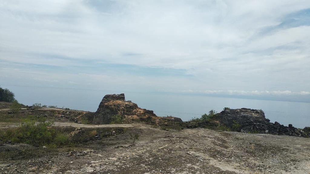 Land in Bingin Beach, Bali, Indonesia 1 - 15974025
