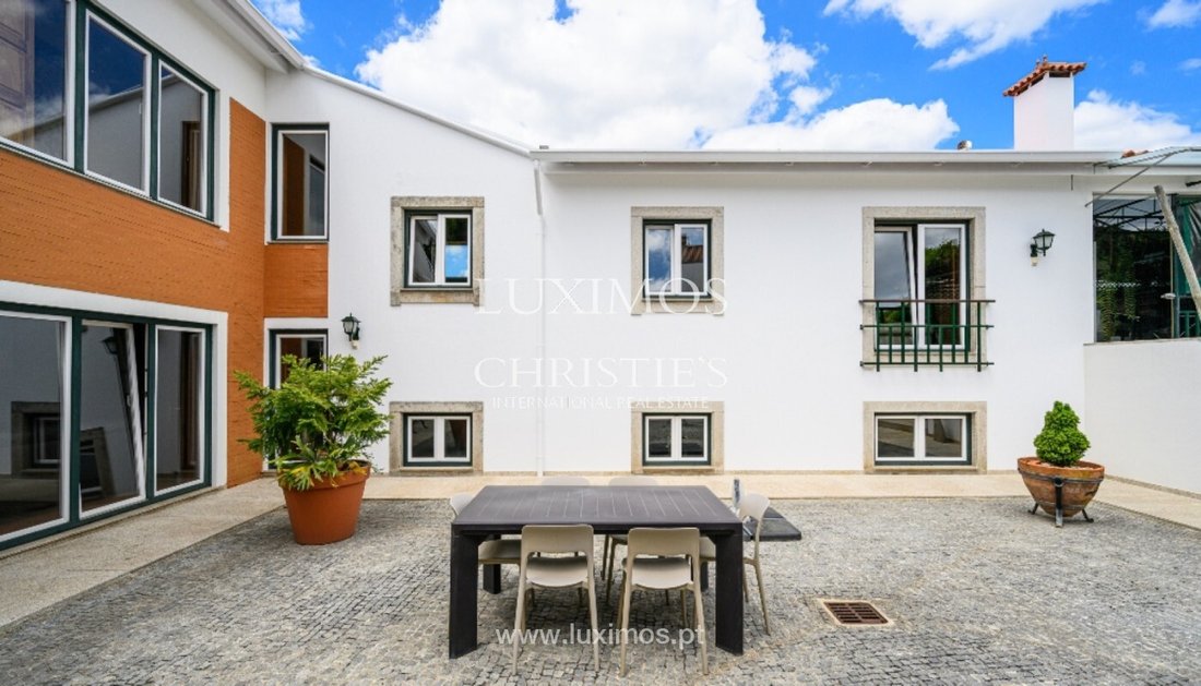 Villa in Pacos de Brandao, Aveiro District, Portugal 1 - 15971336
