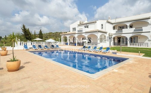Villa in Estoi, Algarve, Portugal 1